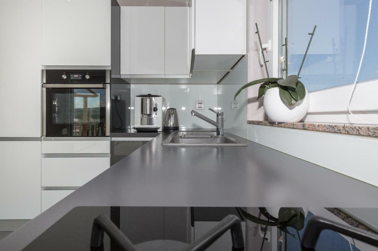 Modern And Spacious Apartment Bibinje Extérieur photo